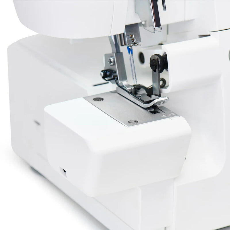 SINGER® SE017 Elite Serger