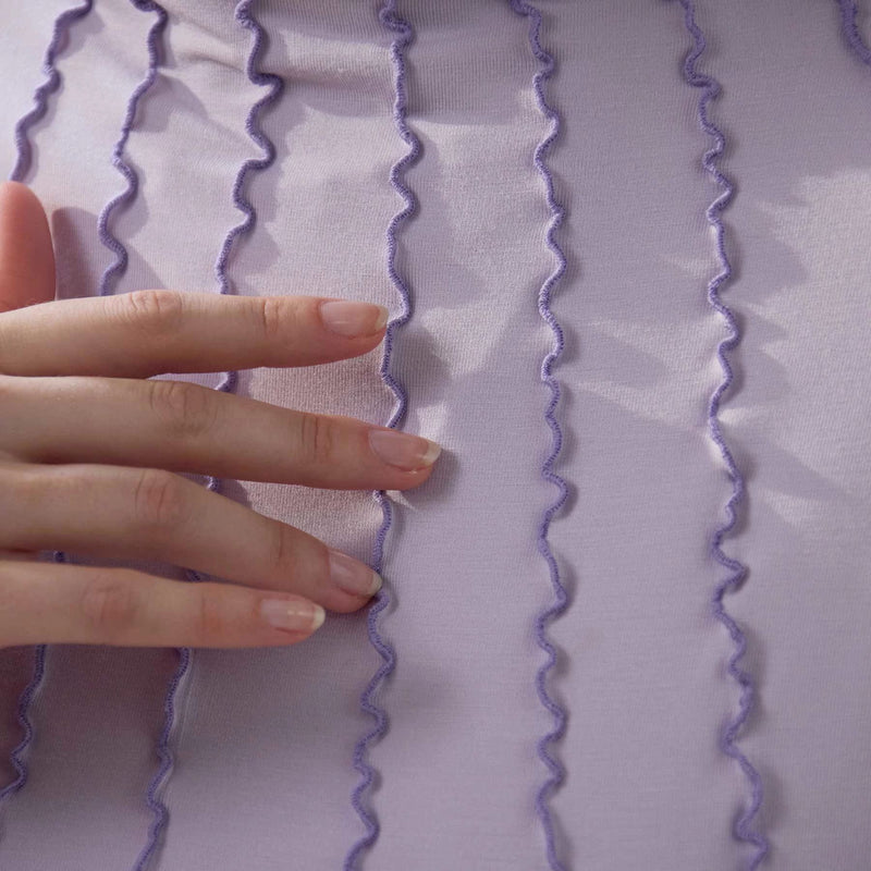 HUSQVARNA® VIKING® AMBER™ S | 300 Overlock Machine